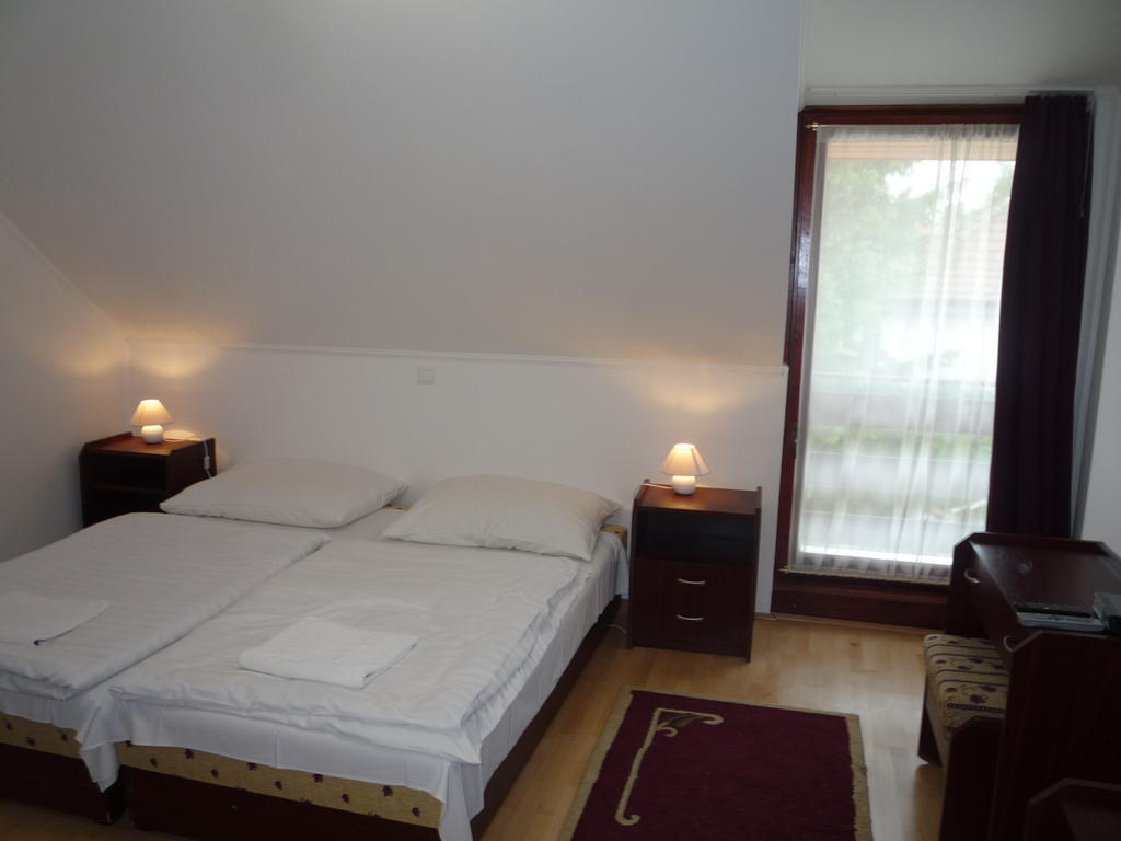 Aba Vezer Vendeghaz Otel Abaújszántó Oda fotoğraf